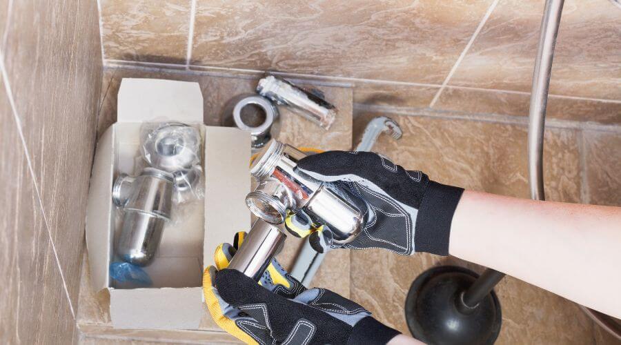 Professional gutter cleaning in Mauston, WI